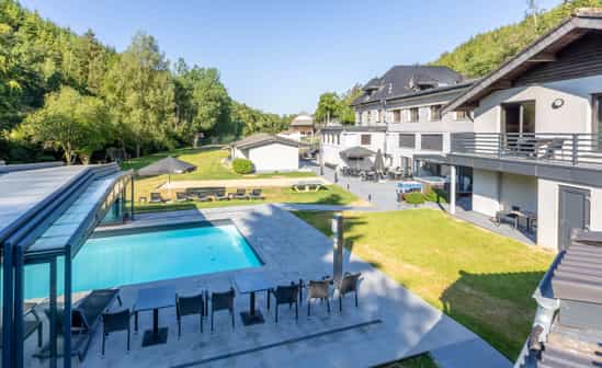 BE-1091453-Burg-Reuland 