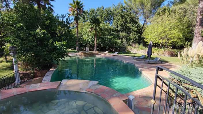 Logement FR-1091795-Draguignan