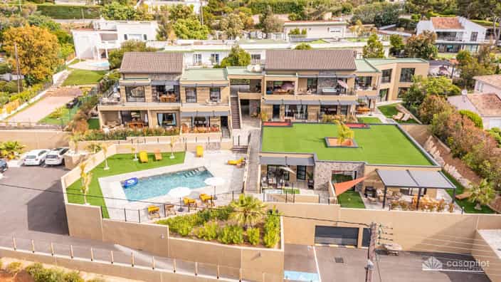 Logement FR-1091815-Roquebrune-sur-Argens