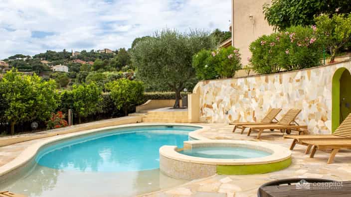 Logement FR-1092117-Sainte-Maxime