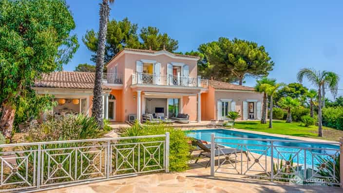 Logement FR-1092153-Saint-Aygulf