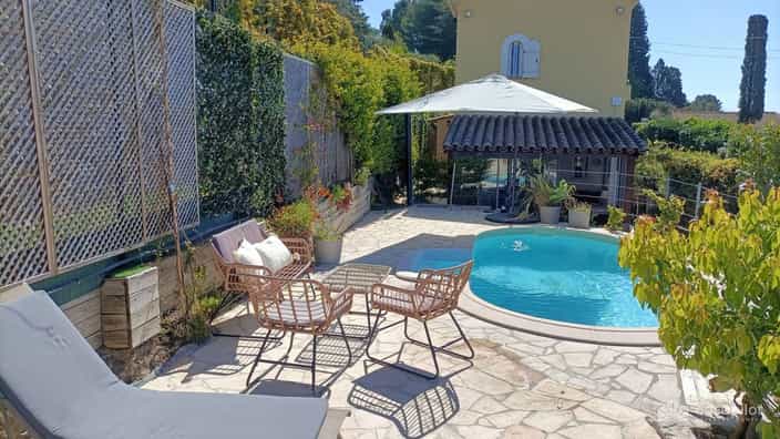 Logement FR-1092850-Mougins