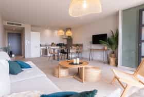 Logement FR-1091815-Roquebrune-sur-Argens