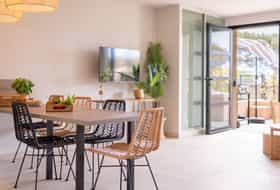 Logement FR-1091815-Roquebrune-sur-Argens