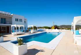 Accommodatie ES-1092221-Santa Eulària des Riu