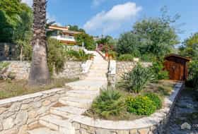 Accommodatie FR-1083682-Mandelieu