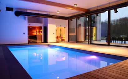 Holiday homes with pool 