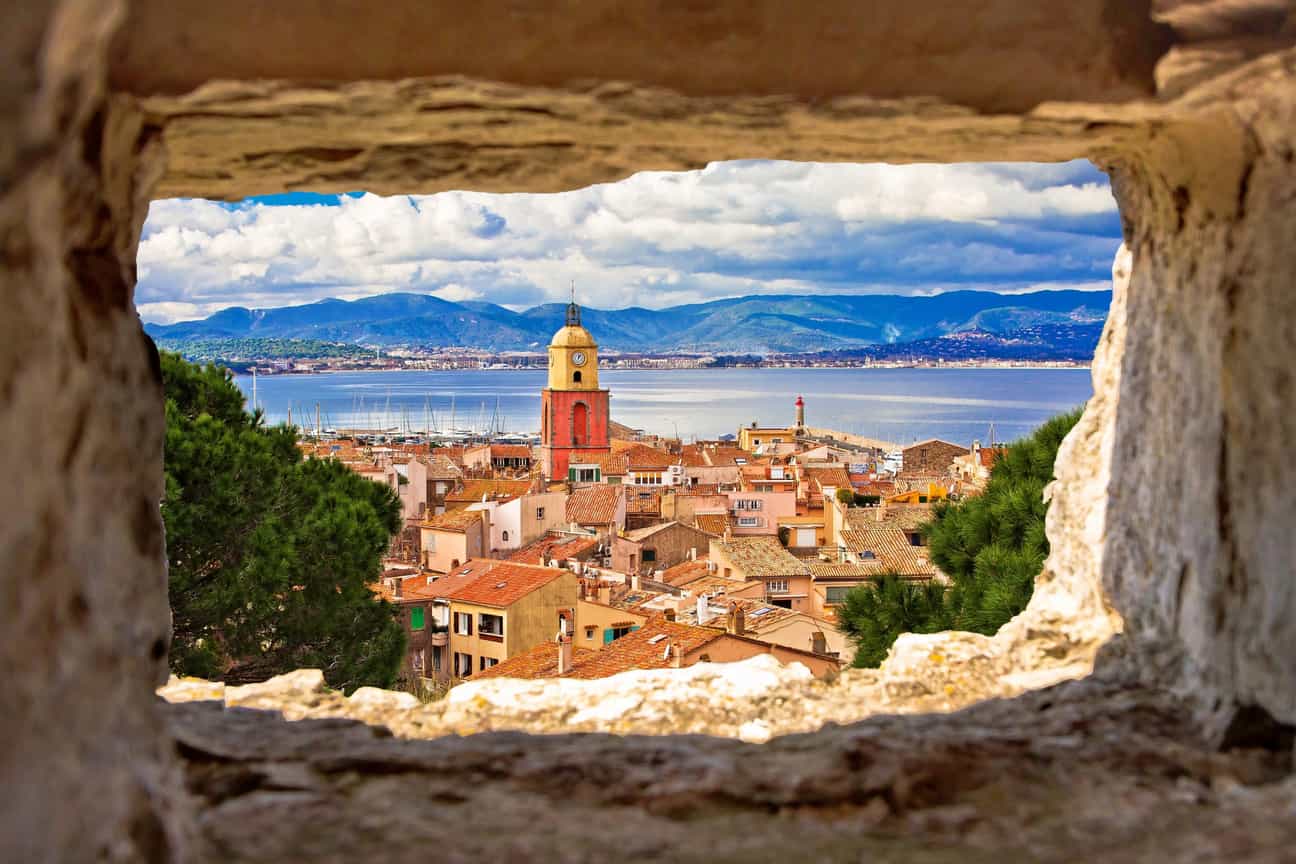 Herrlicher Ausblick auf die Hafenstadt St. Tropez